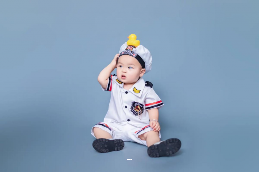 台山宝宝老摇头怎么回事