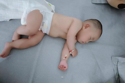 台山孕妇肚脐周围发青